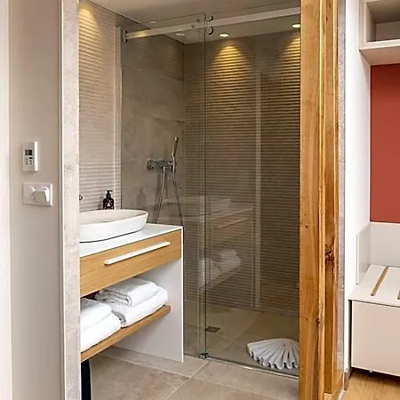 Cueillette Hotel Gagnac-sur-Cere